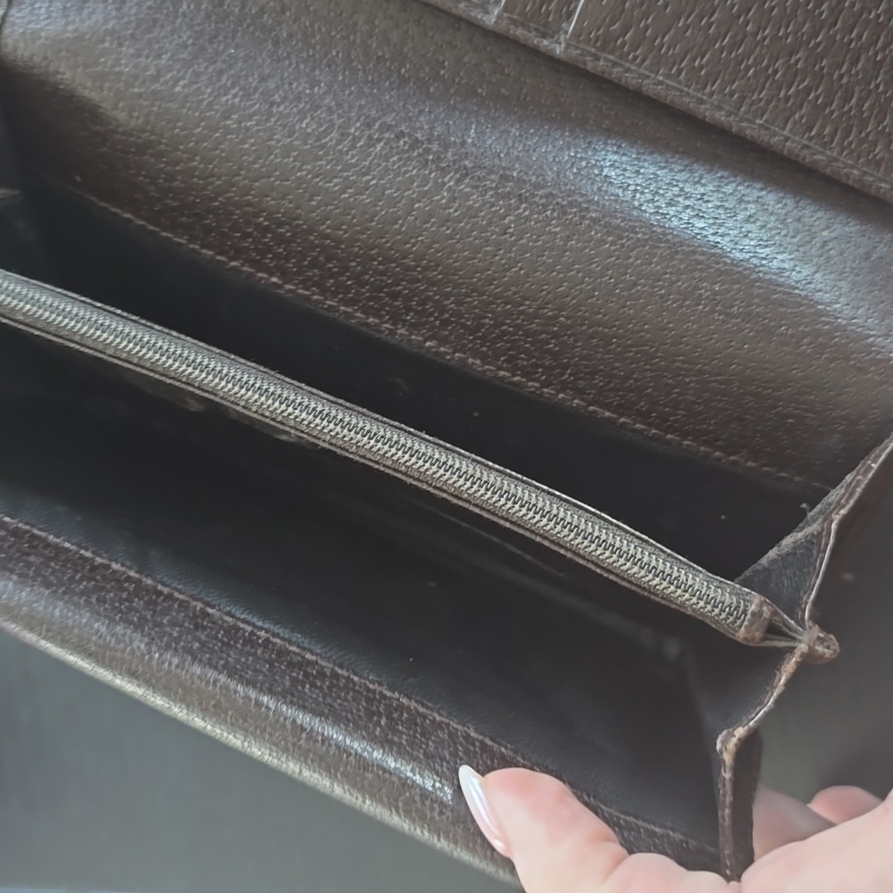 Gucci Double Snap Long Wallet - Free With $100 Purchase - Picture 6 of 13